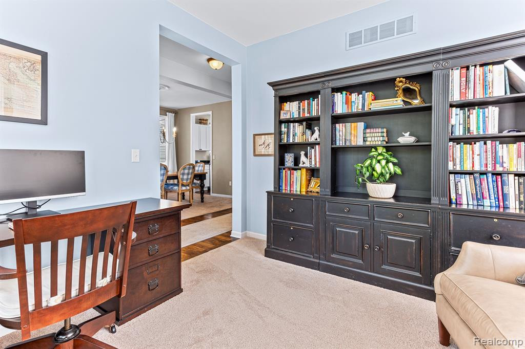 49986 HANCOCK Street, Canton, MI 48188 — Photo 17
