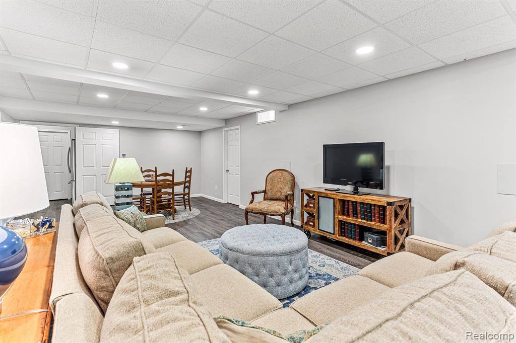 49986 HANCOCK Street, Canton, MI 48188 — Photo 34