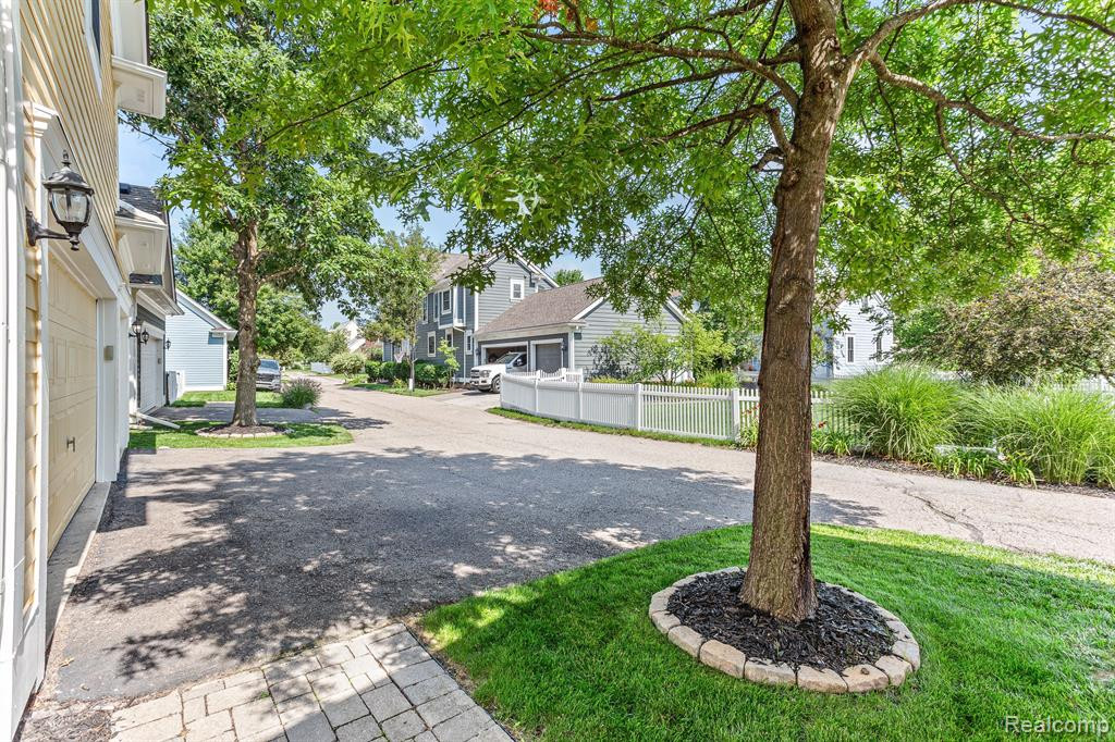 49986 HANCOCK Street, Canton, MI 48188 — Photo 39