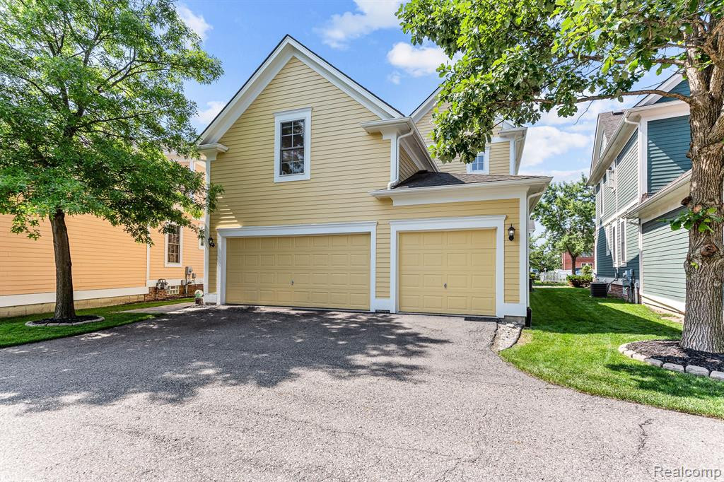 49986 HANCOCK Street, Canton, MI 48188 — Photo 40