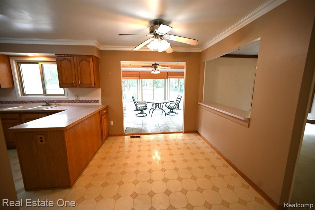 25050 SULLIVAN Lane, Novi, MI — Photo 8