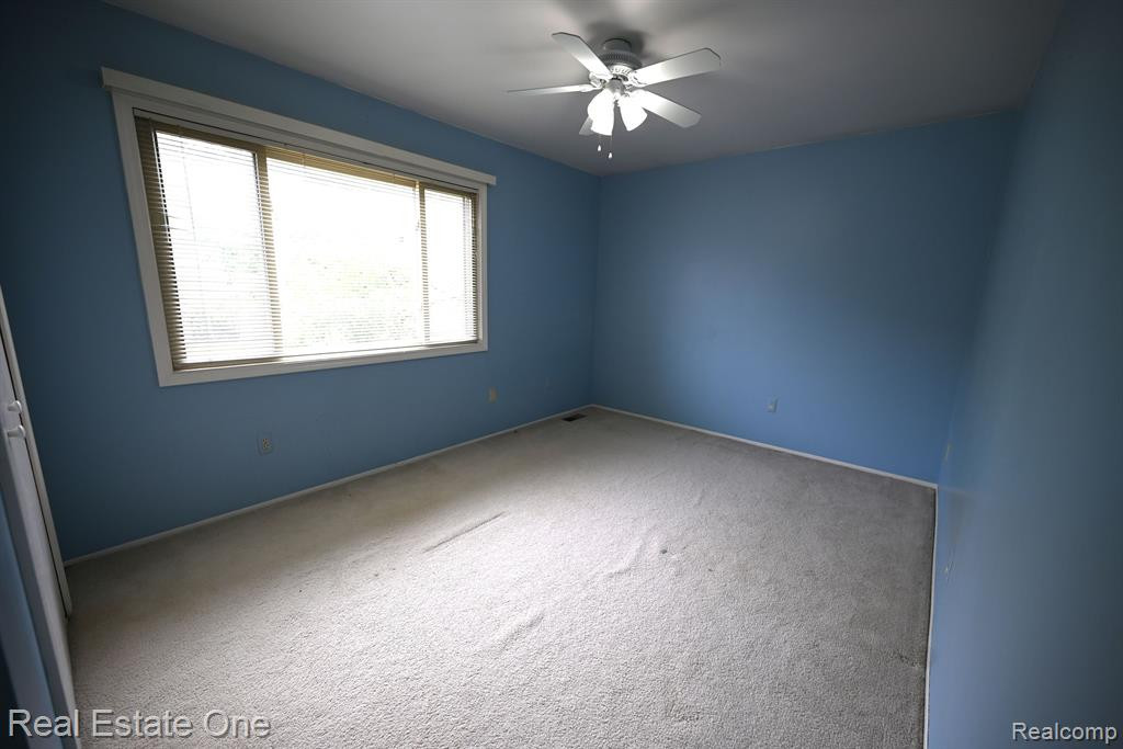 25050 SULLIVAN Lane, Novi, MI — Photo 15