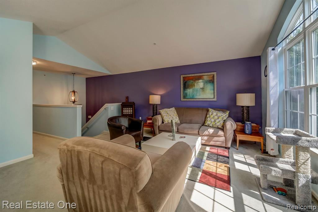 16893 HAWICK Lane, Romulus, MI 48174 — Photo 8