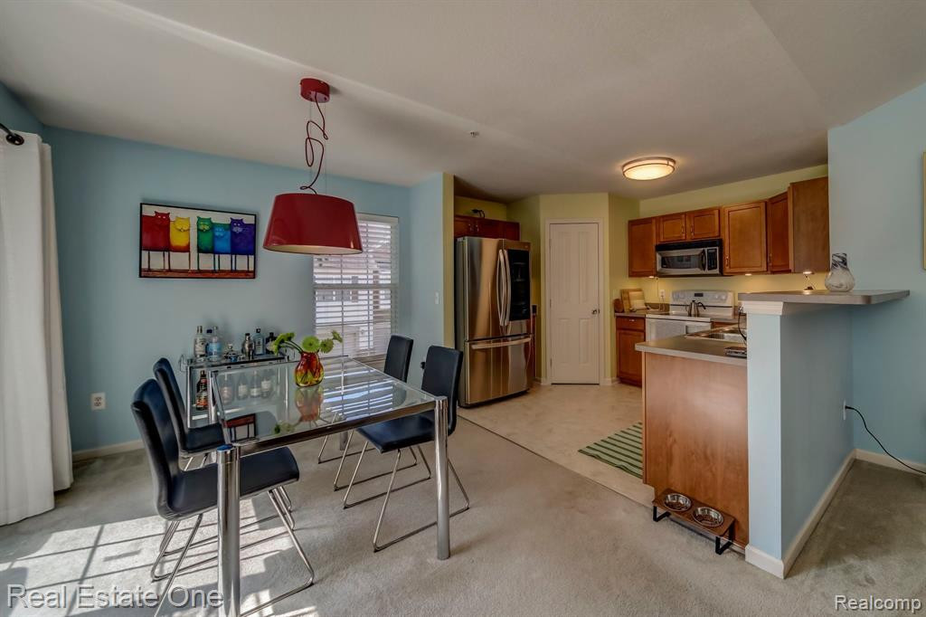 16893 HAWICK Lane, Romulus, MI 48174 — Photo 12