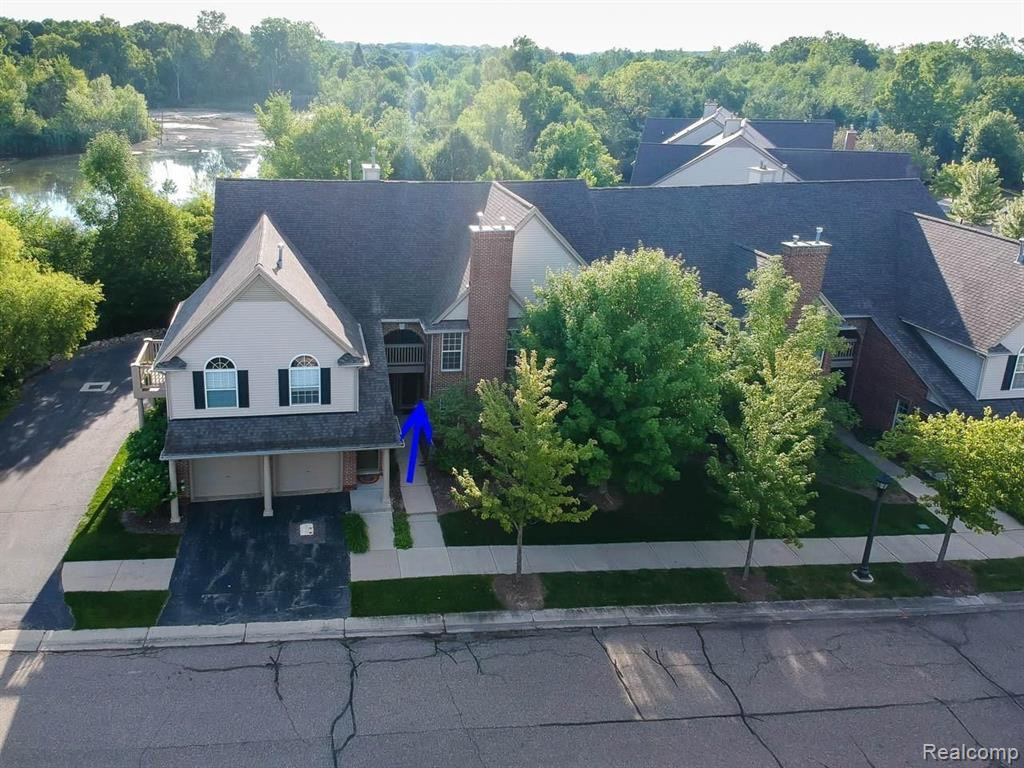 28138 CARLTON WAY Drive, Novi, MI 48377 — Photo 3