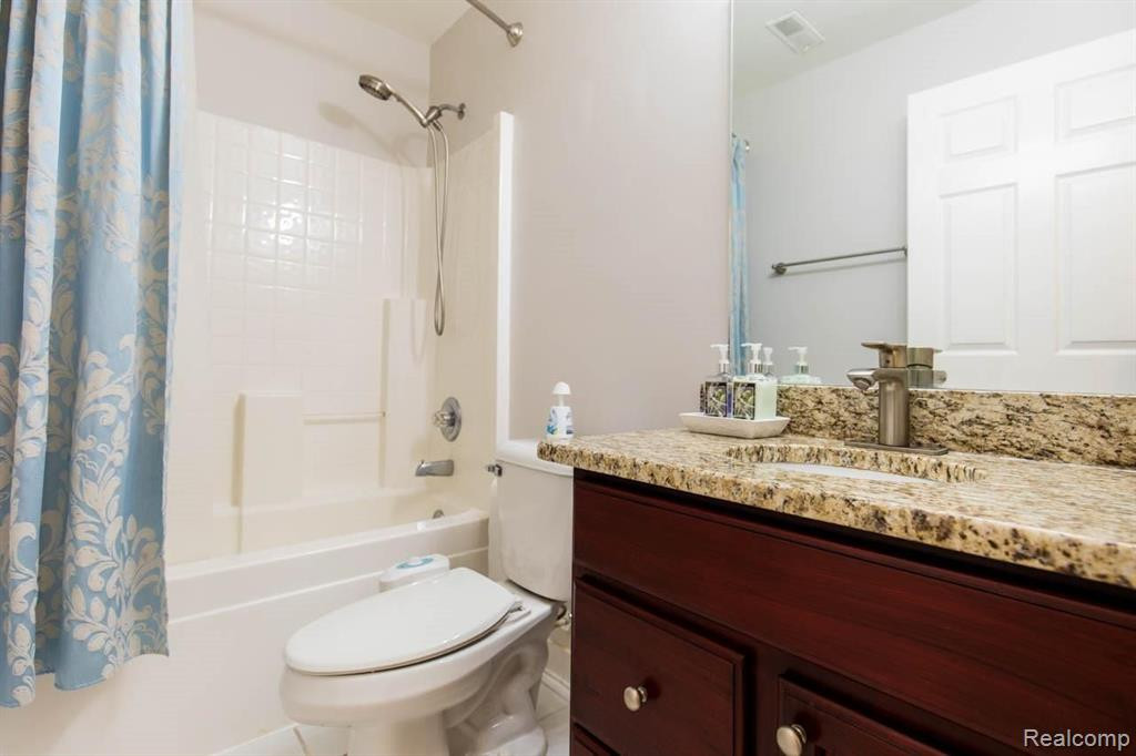 28138 CARLTON WAY Drive, Novi, MI 48377 — Photo 22