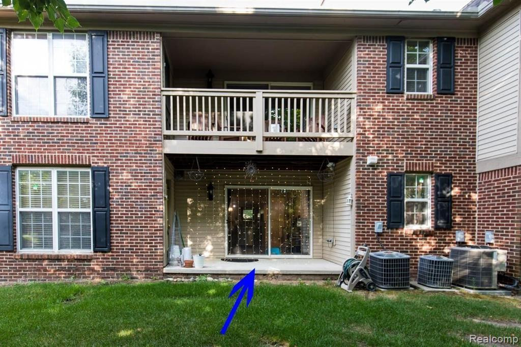 28138 CARLTON WAY Drive, Novi, MI 48377 — Photo 29