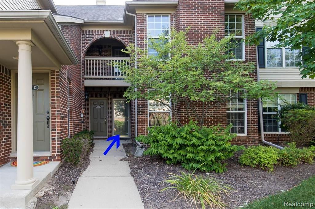 28138 CARLTON WAY Drive, Novi, MI 48377 — Photo 32