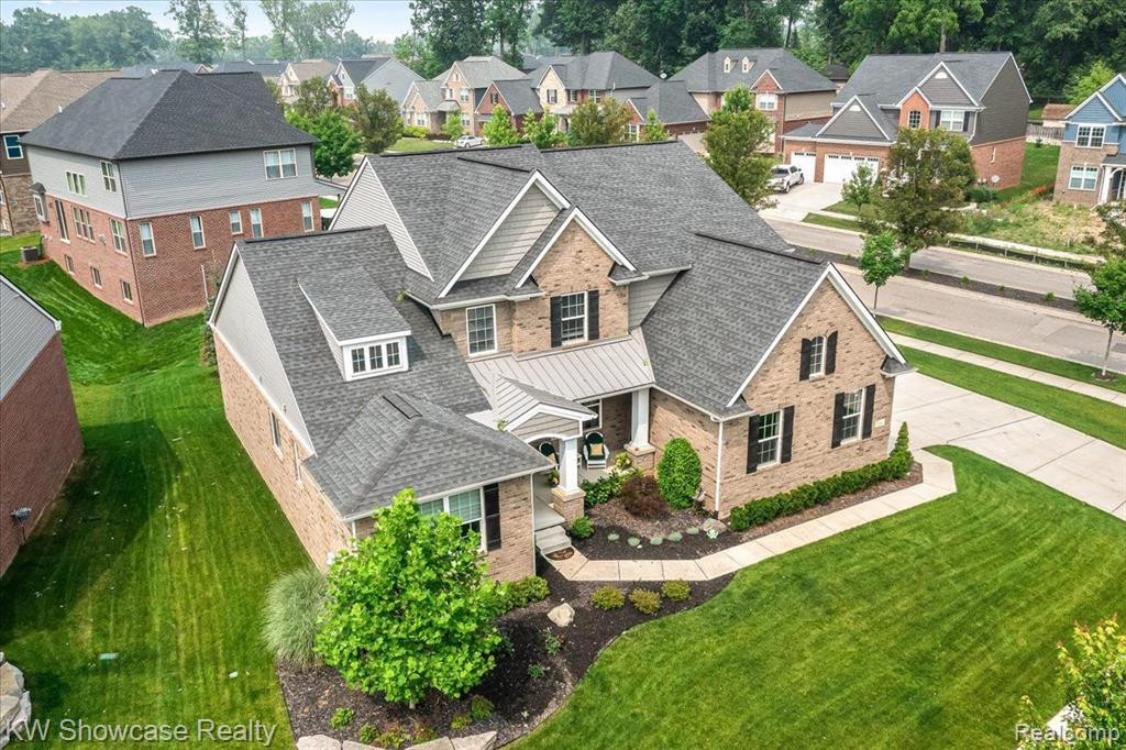 216 CUYAHOGA Court, South Lyon, MI 48178 — Photo 31