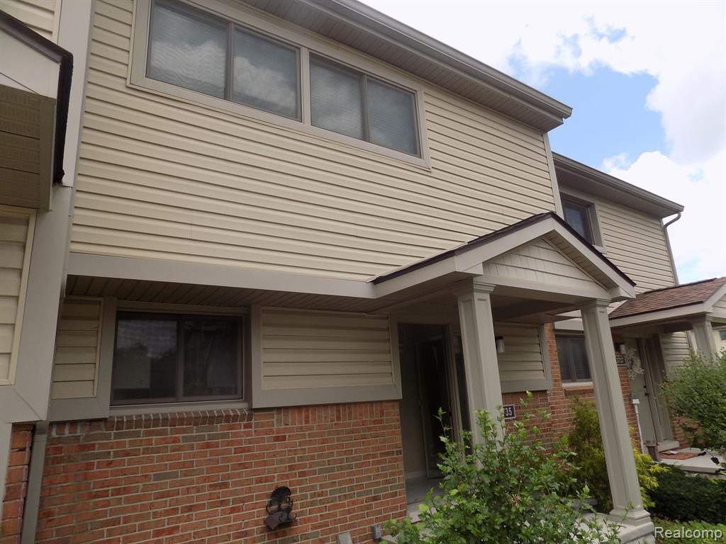 3735 OLD CREEK Road, Troy, MI 48084 — Photo 5