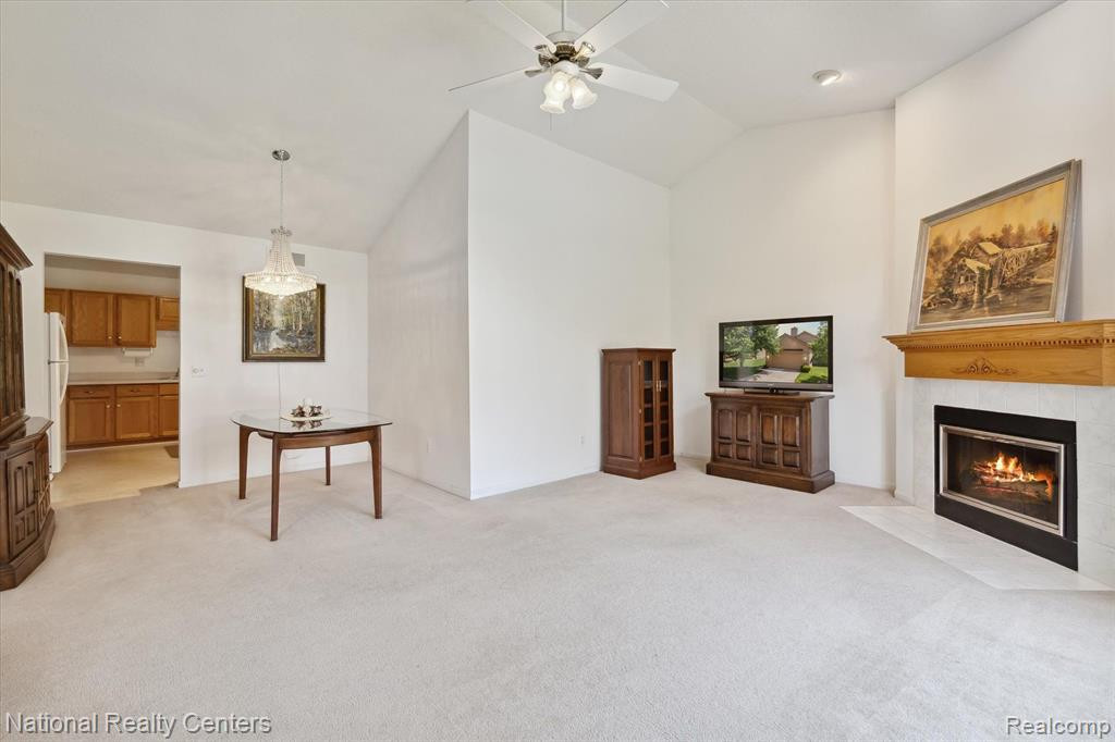 22080 RIVER PINES Drive, Farmington Hills, MI 48335 — Photo 11