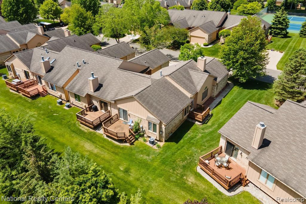 22080 RIVER PINES Drive, Farmington Hills, MI 48335 — Photo 49