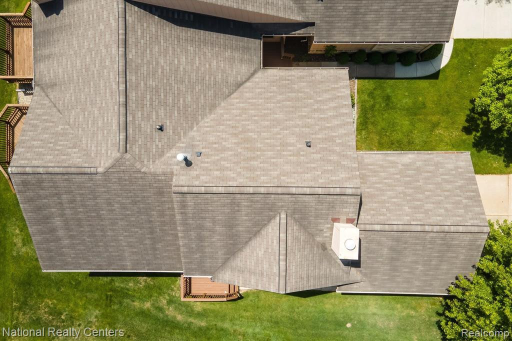 22080 RIVER PINES Drive, Farmington Hills, MI 48335 — Photo 52