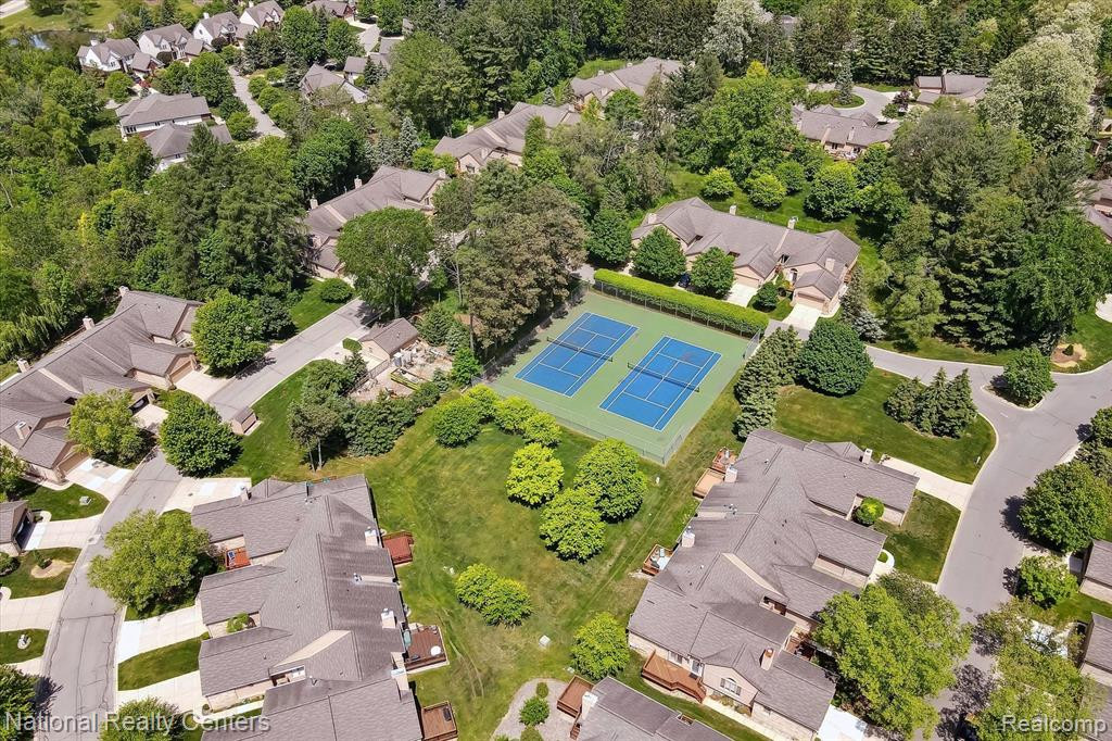 22080 RIVER PINES Drive, Farmington Hills, MI 48335 — Photo 59