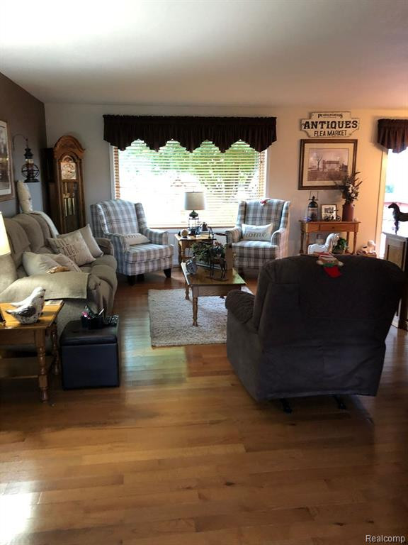 12419 MATTHEWS Street, Carleton, MI 48117 — Photo 7