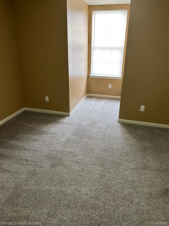 17104 ADDINGTON Drive, Commerce Twp, MI 48390 — Photo 7