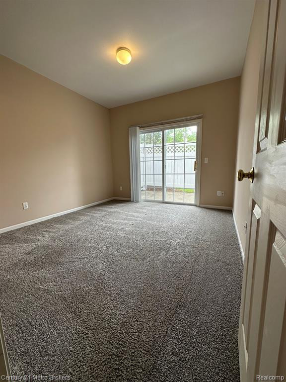 17104 ADDINGTON Drive, Commerce Twp, MI 48390 — Photo 11