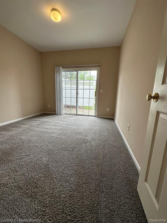17104 ADDINGTON Drive, Commerce Twp, MI 48390 — Photo 12