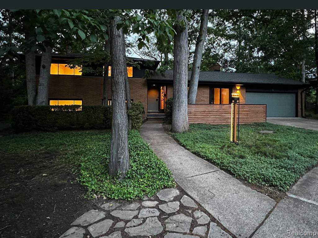 5 Buckingham Court, Ann Arbor, MI 48104 — Photo 2