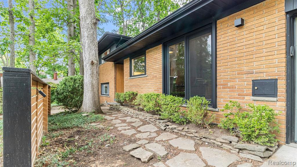 5 Buckingham Court, Ann Arbor, MI 48104 — Photo 32