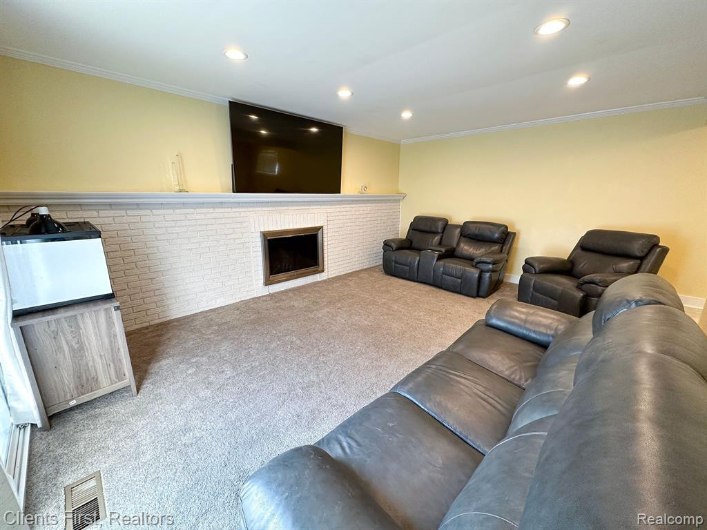 8259 ORHAN Street, Canton, MI 48187 — Photo 8