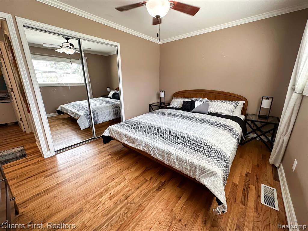 8259 ORHAN Street, Canton, MI 48187 — Photo 10