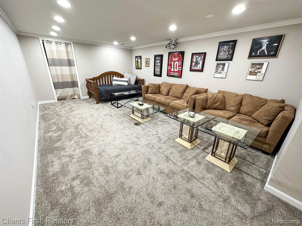 8259 ORHAN Street, Canton, MI 48187 — Photo 19