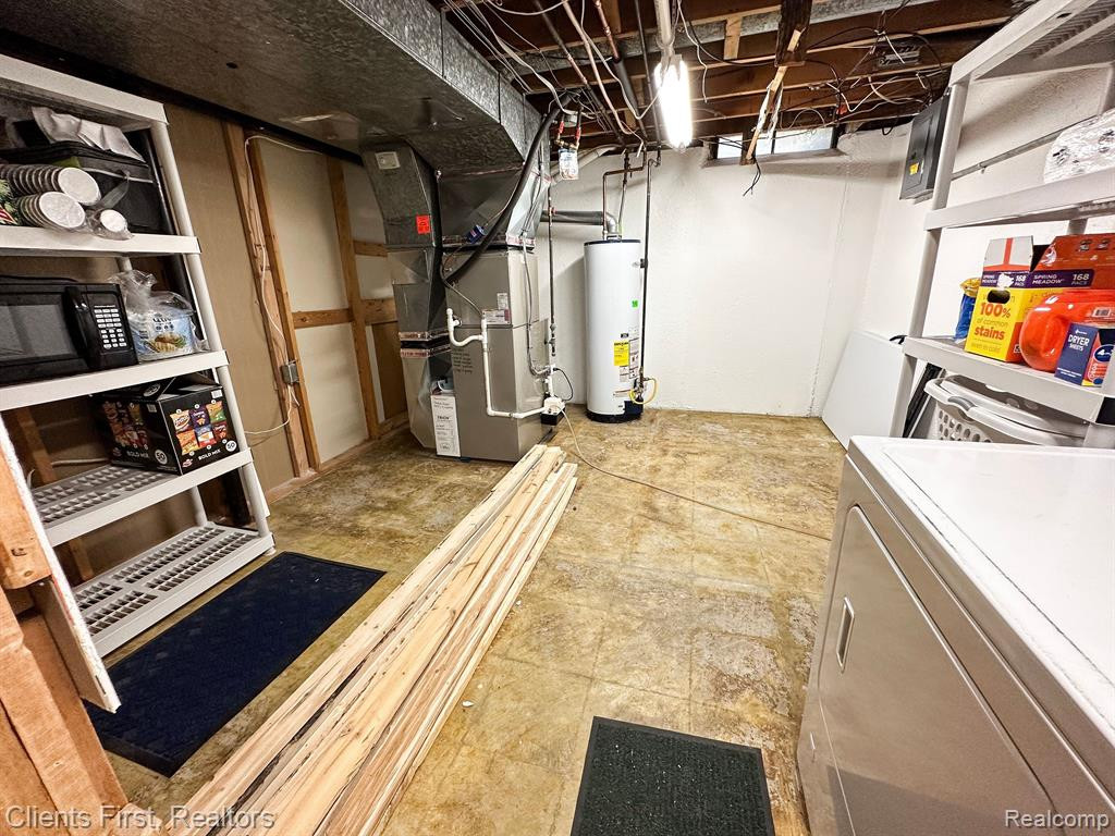 8259 ORHAN Street, Canton, MI 48187 — Photo 23