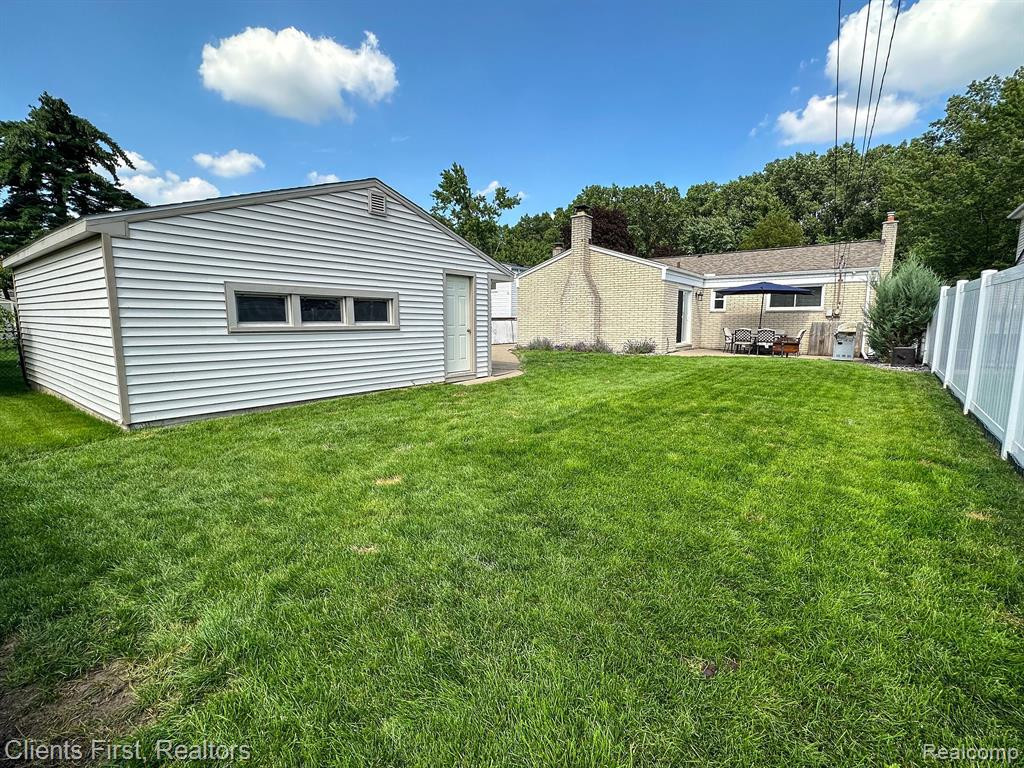 8259 ORHAN Street, Canton, MI 48187 — Photo 25