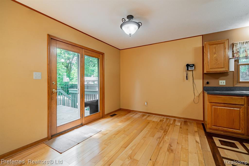 716 Wood Street, Stockbridge, MI 49285 — Photo 7