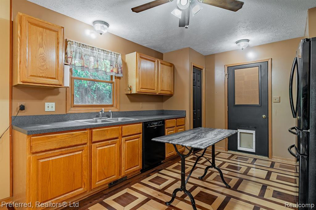 716 Wood Street, Stockbridge, MI 49285 — Photo 10