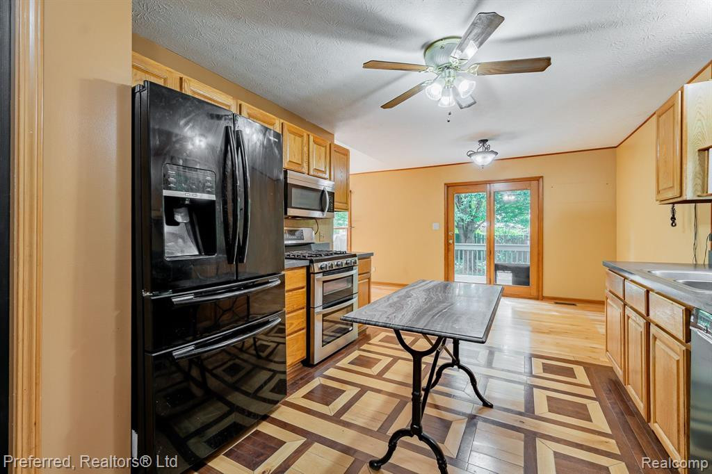 716 Wood Street, Stockbridge, MI 49285 — Photo 13