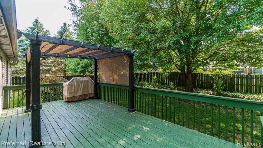 716 Wood Street, Stockbridge, MI 49285 — Photo 23