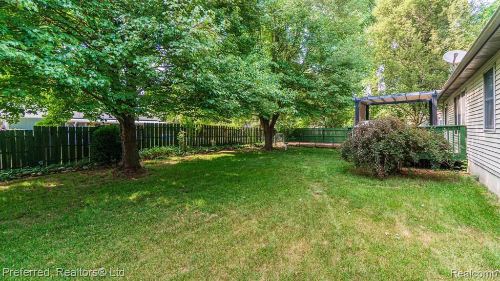 716 Wood Street, Stockbridge, MI 49285 — Photo 24