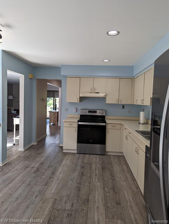 1706 S HILL Boulevard, Bloomfield Hills, MI 48304 — Photo 8