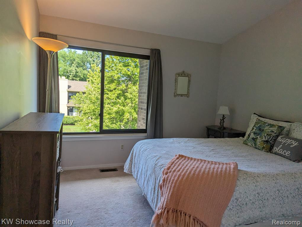 1706 S HILL Boulevard, Bloomfield Hills, MI 48304 — Photo 16