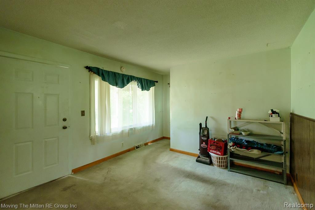 9818 WOODLAND, Ypsilanti, MI 48197 — Photo 3