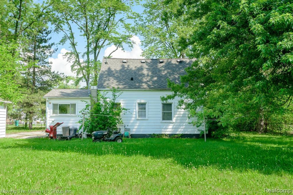 9818 WOODLAND, Ypsilanti, MI 48197 — Photo 26
