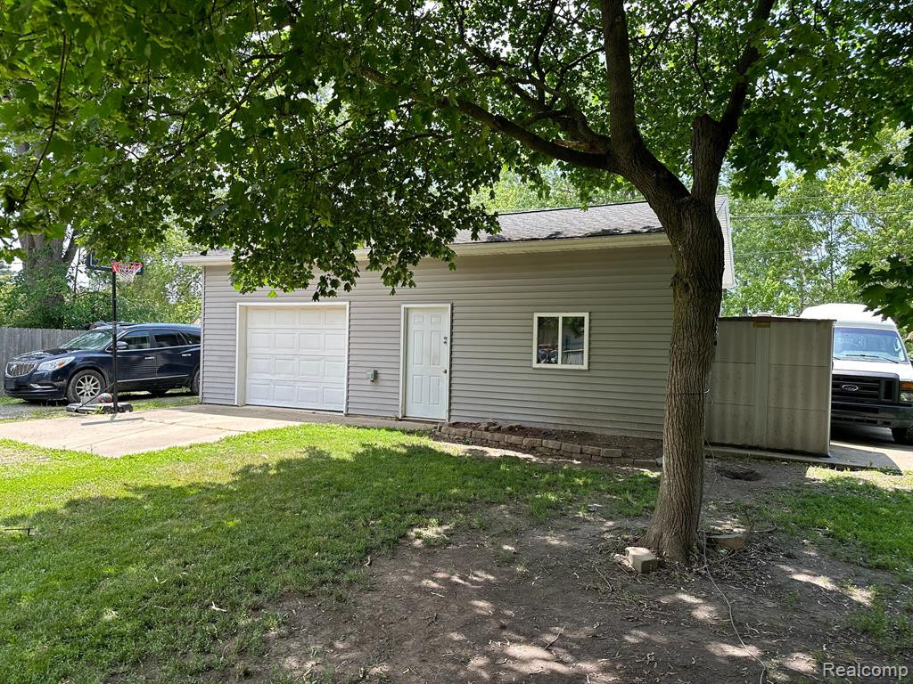 107 S NEEPER Street, Capac, MI 48014 — Photo 22