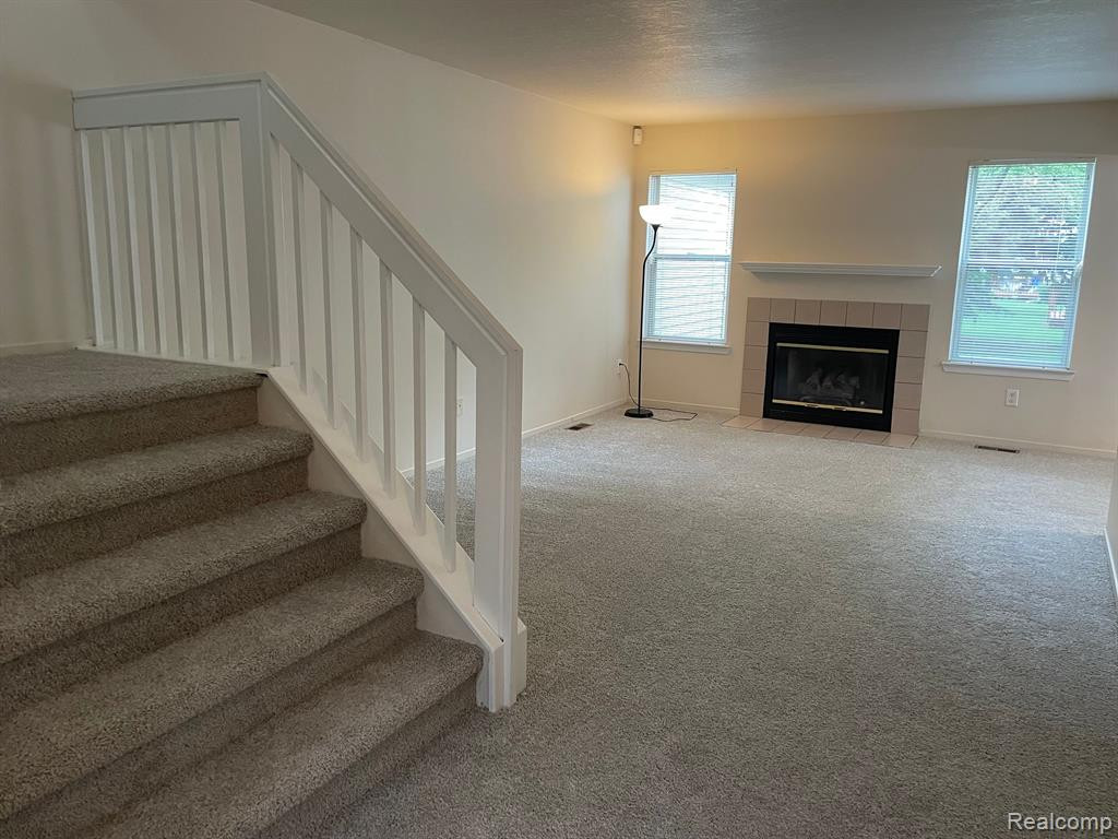 6921 DEERHURST Drive, Westland, MI — Photo 4