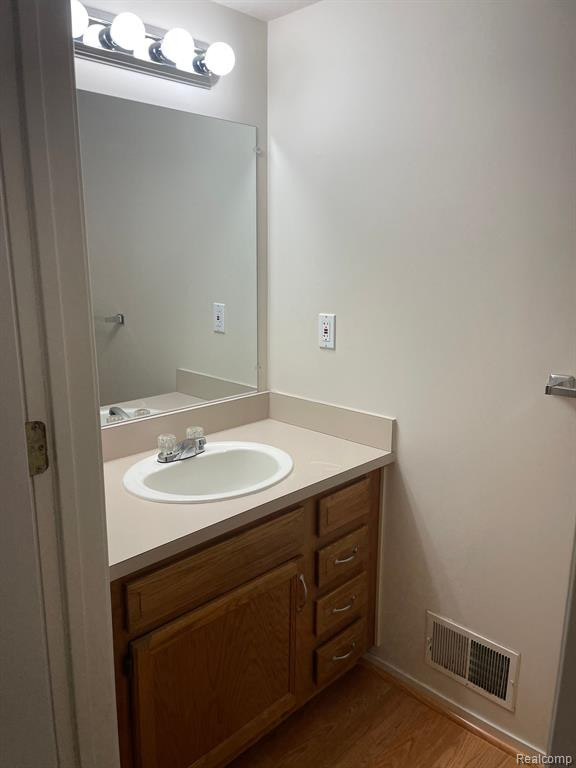 6921 DEERHURST Drive, Westland, MI — Photo 10