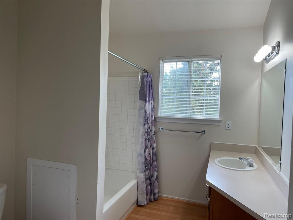 6921 DEERHURST Drive, Westland, MI — Photo 13
