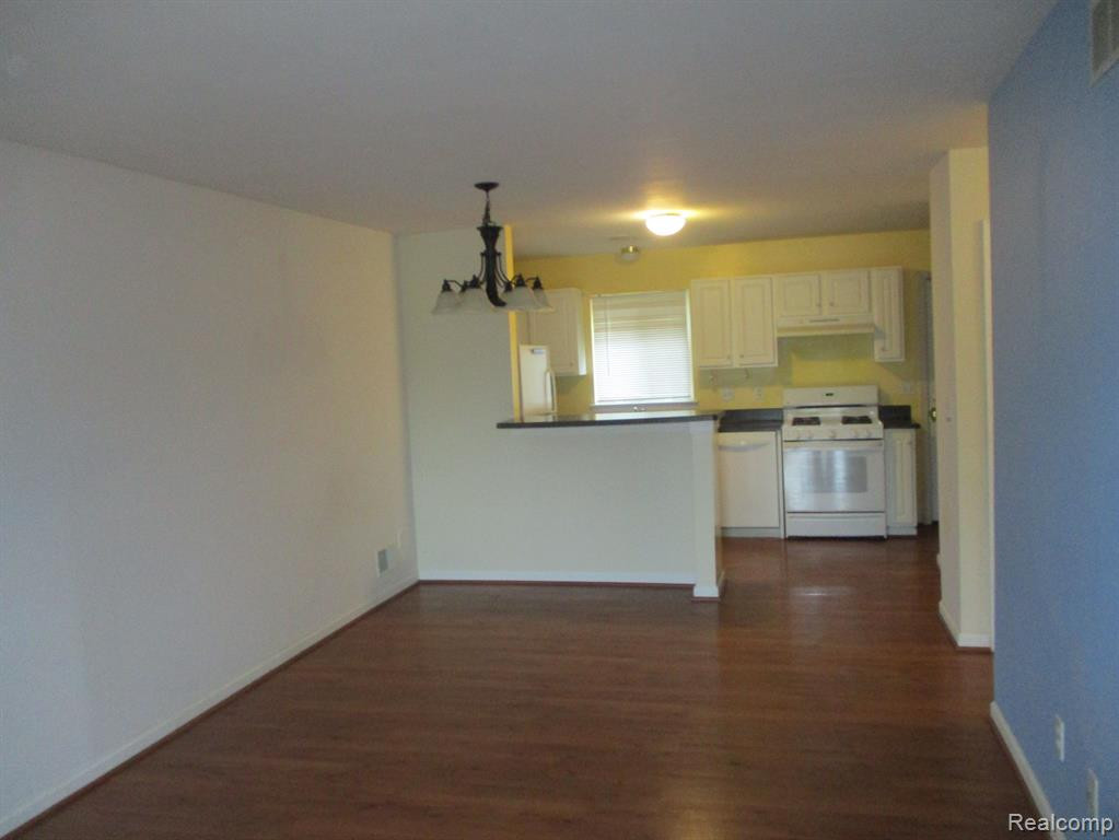23277 REDMAN, Trenton, MI 48183 — Photo 3