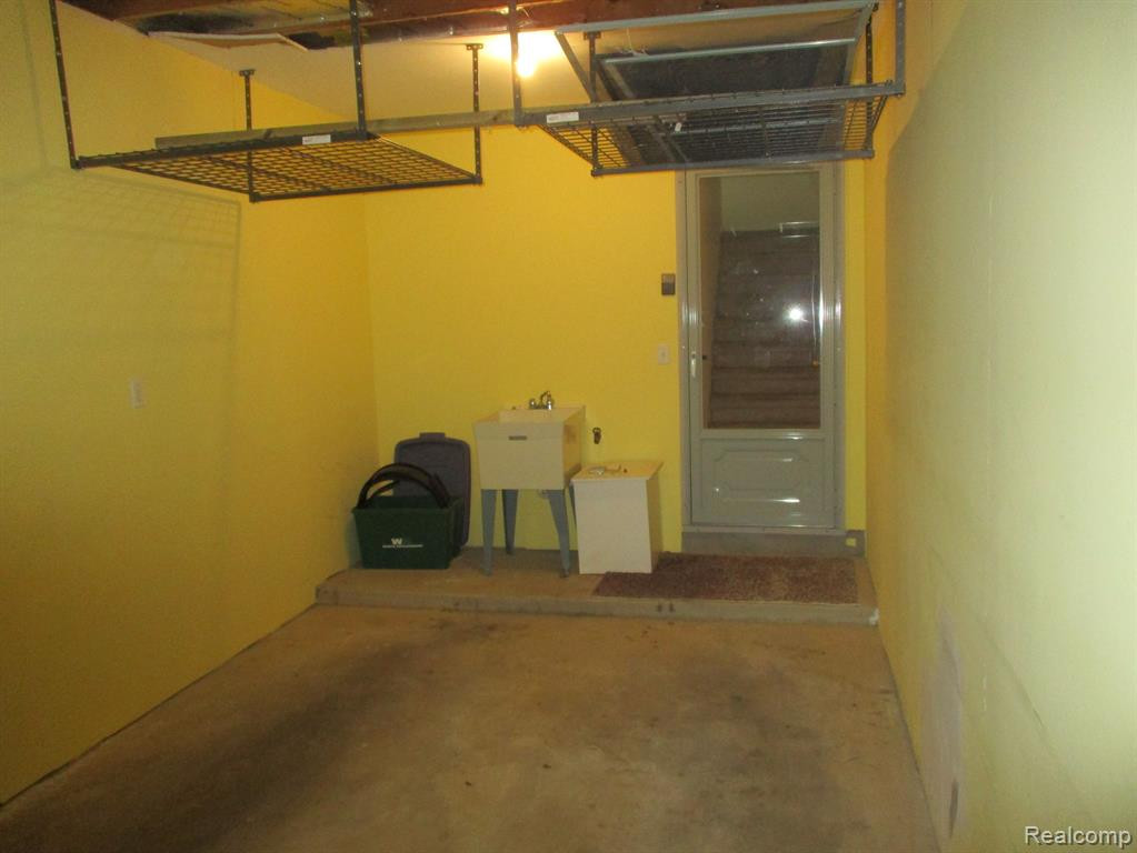 23277 REDMAN, Trenton, MI 48183 — Photo 16
