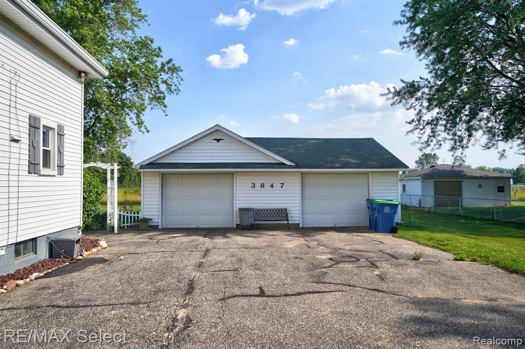 3847 PEET Road, New Lothrop, MI 48460 — Photo 8