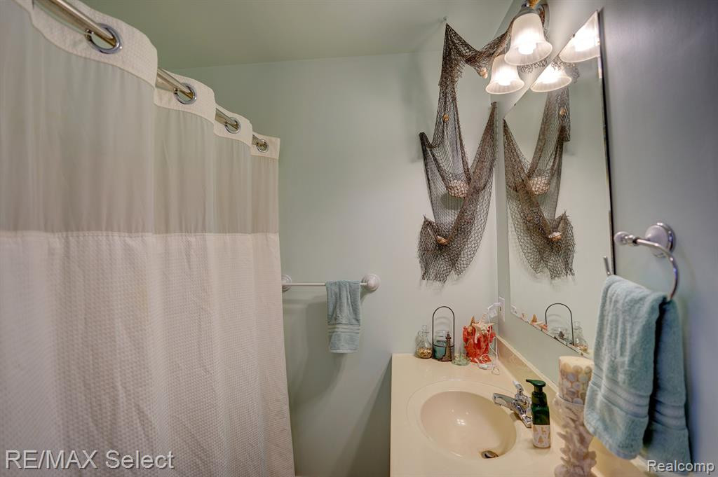3847 PEET Road, New Lothrop, MI 48460 — Photo 28