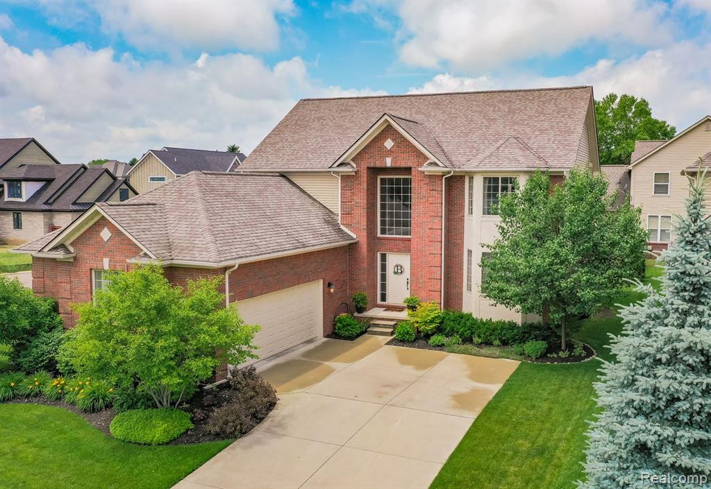 651 BAY POINTE Drive, Oxford, MI 48371 — front exterior