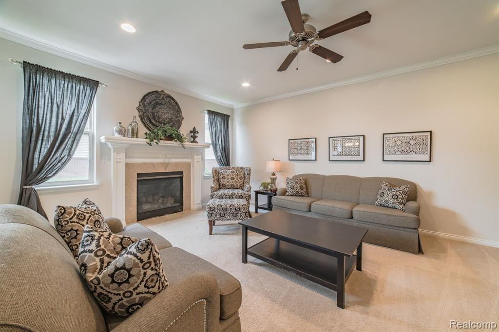 651 BAY POINTE Drive, Oxford, MI 48371 — Photo 13