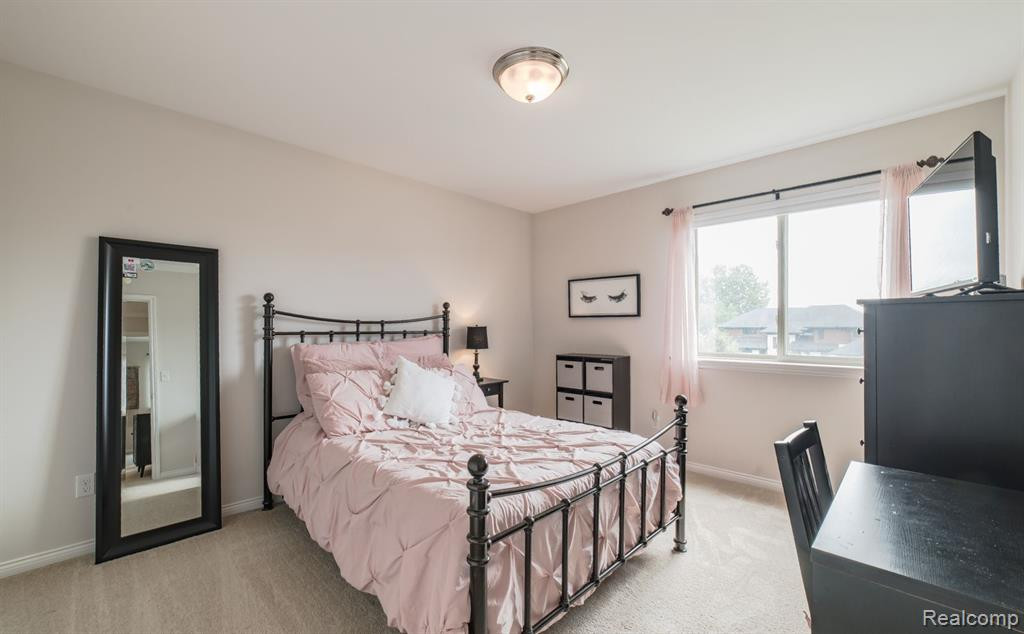 651 BAY POINTE Drive, Oxford, MI 48371 — Photo 20