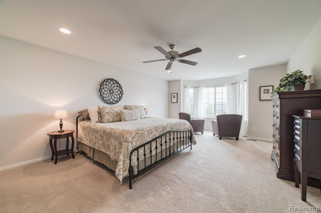 651 BAY POINTE Drive, Oxford, MI 48371 — Photo 23